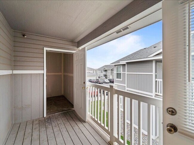 Building Photo - 6405 Chapel Hill Blvd