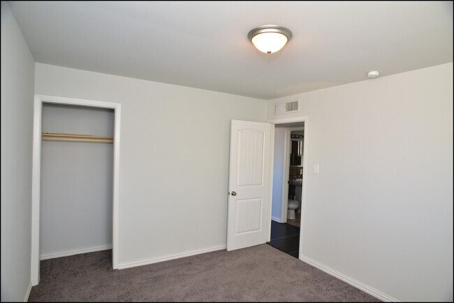 Building Photo - 3600 Volcanic Ave