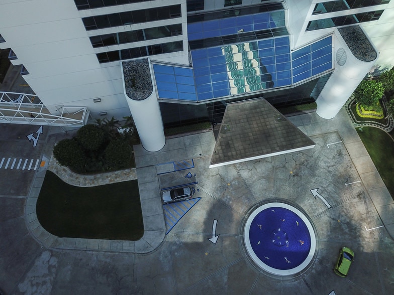 Nauru Entry - 1330 Ala Moana Blvd