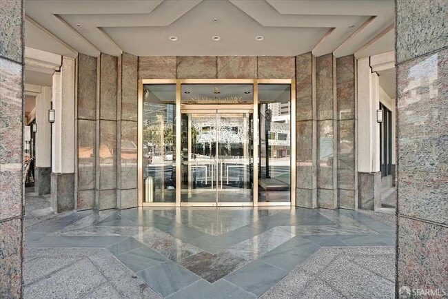 Building Photo - 300 3rd St