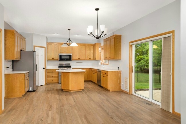 Building Photo - 10935 Eagle View Pl