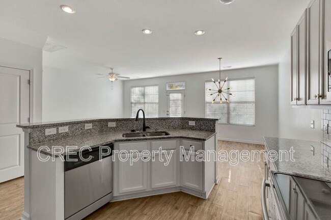 Building Photo - 8986 Cat Tail Pond Rd