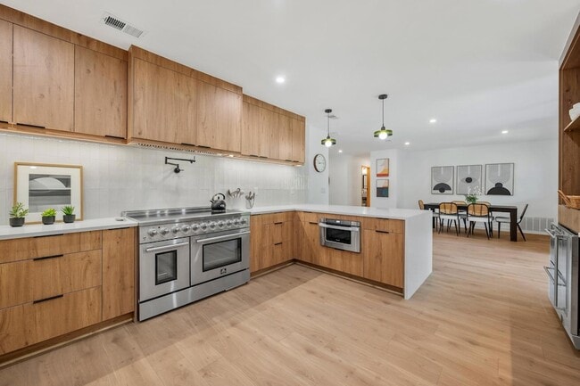 Building Photo - 2607 Pembrook Trail