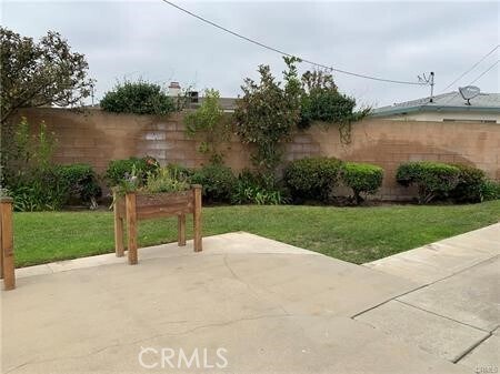 Building Photo - 22815 Elm Ave