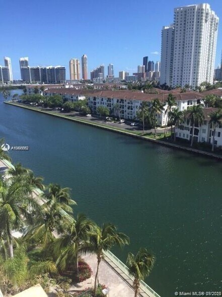 Building Photo - 3000 NE 188th St