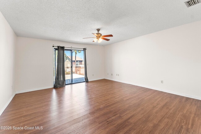 Building Photo - 145 Seawind Dr