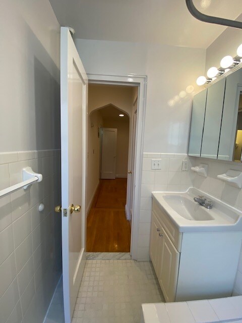 Building Photo - 4660 Manhattan College Pkwy