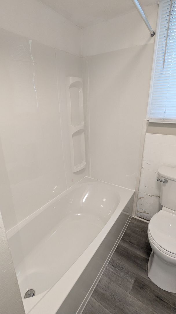Building Photo - Daisy Lane Investment Group, LLC (916 6th St)