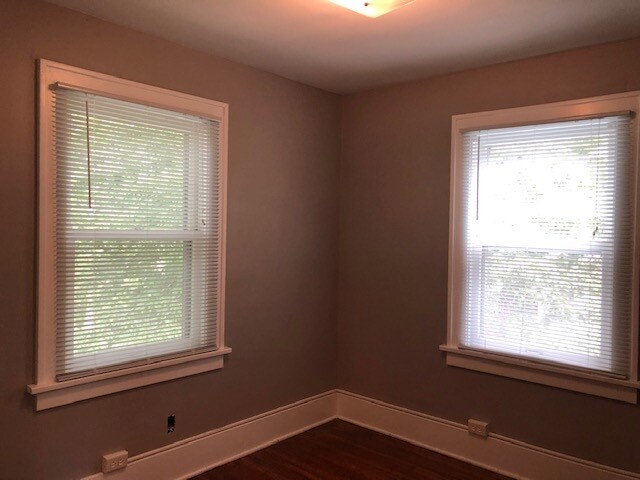 Building Photo - 222 Melrose Ct