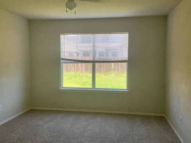 Building Photo - 4901 Donegal Bay Ct
