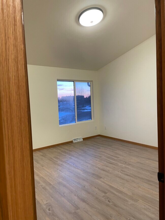 Bedroom - 1023 Rolling Meadows Dr