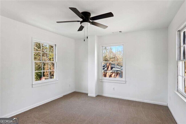 Building Photo - 1687 Porter Dr NW