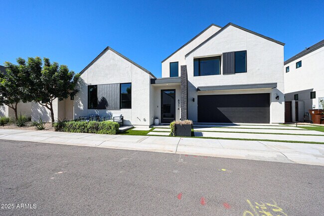 Building Photo - 6314 N 10th Dr