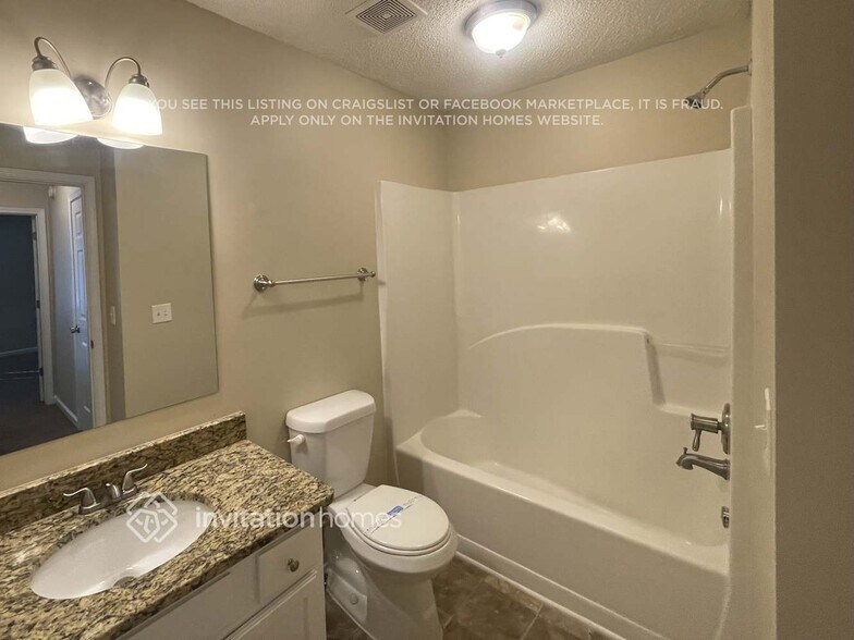 Building Photo - 62 Benfield Cir SE