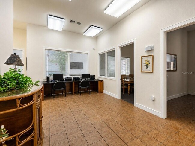Building Photo - 8294 Key Royal Cir