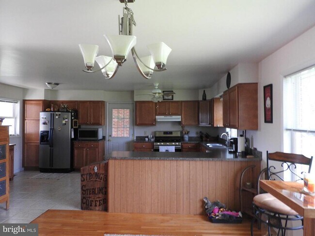 Building Photo - 2711 Bel Pre Rd