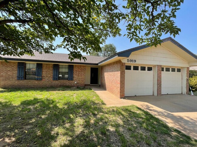 Primary Photo - 3/2/2 in Frenship ISD