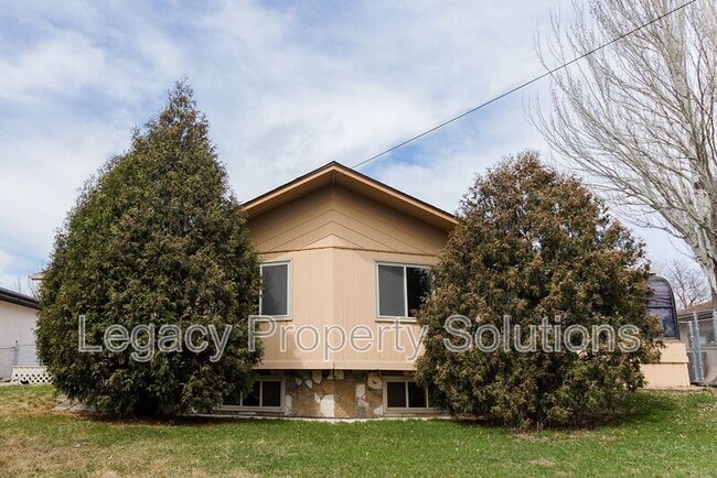 Building Photo - 601 W Interstate Ave