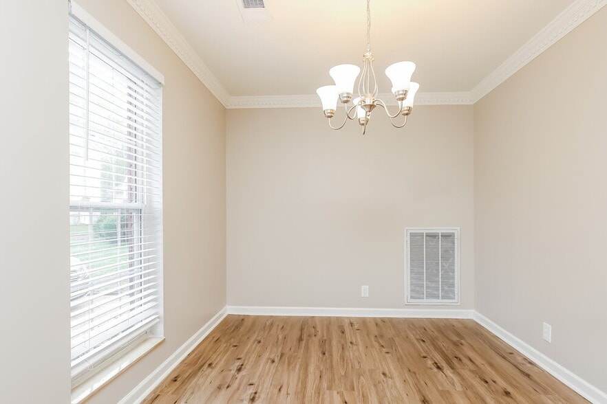 Building Photo - 113 Brockhampton Ct