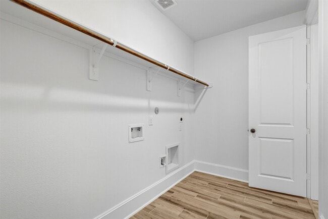 Building Photo - 15842 Formaston Forest Dr