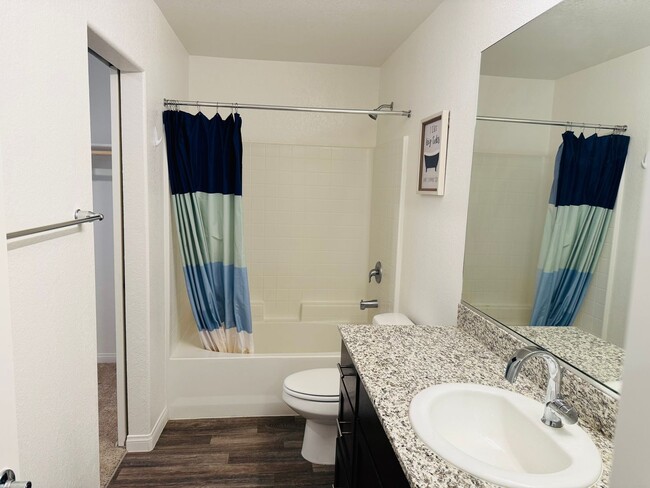 Building Photo - Semi-Furnished 3-bedroom, 2.5-bath townhou...