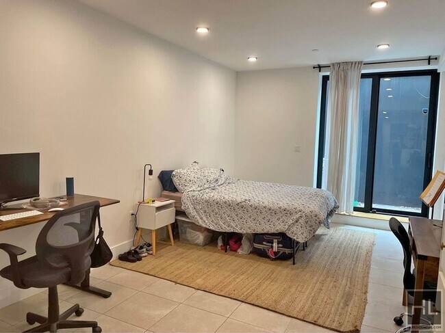 Building Photo - DECATUR STREET