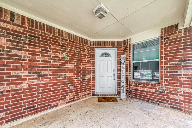 Building Photo - 18819 Knobby Oaks Pl
