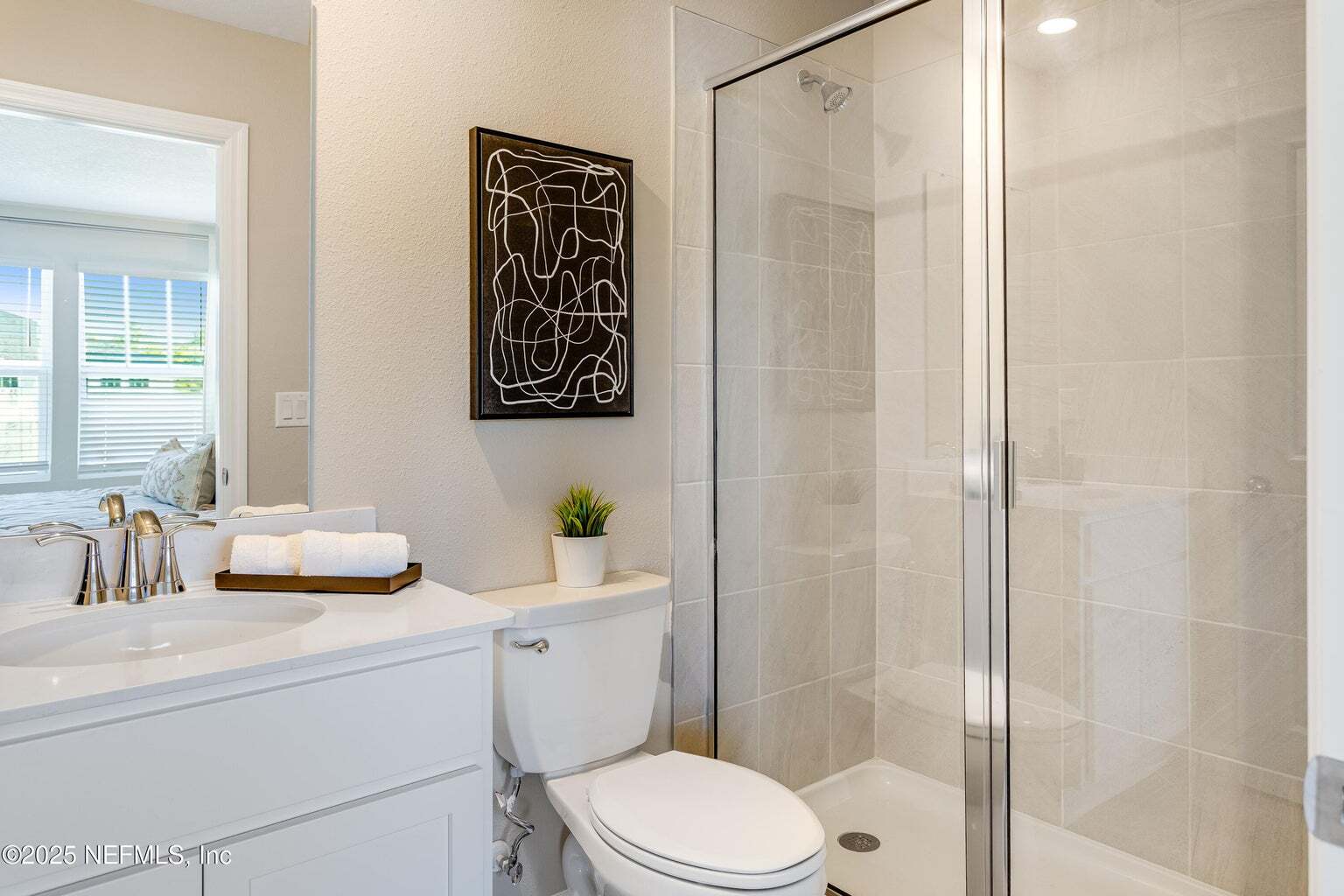 Model Staged (Master bathroom) - 559 Holly Lakes Dr