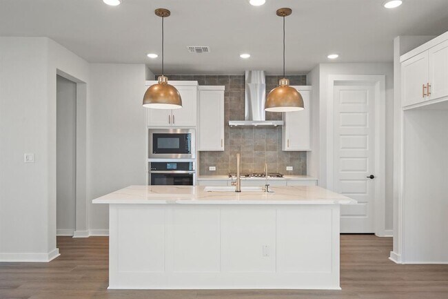 Building Photo - 144 Granit Oak Dr