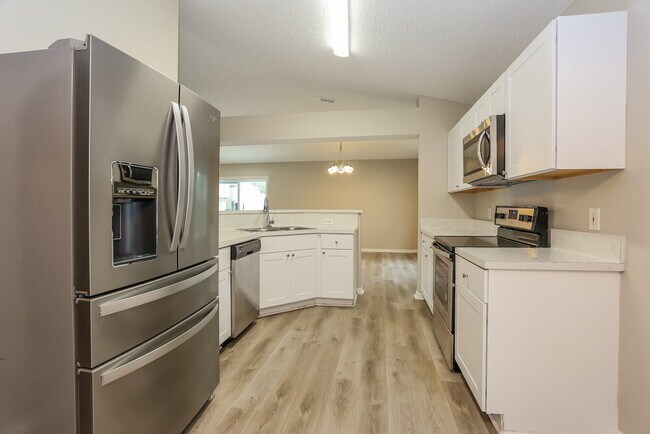 Building Photo - 10415 Song Sparrow Ln