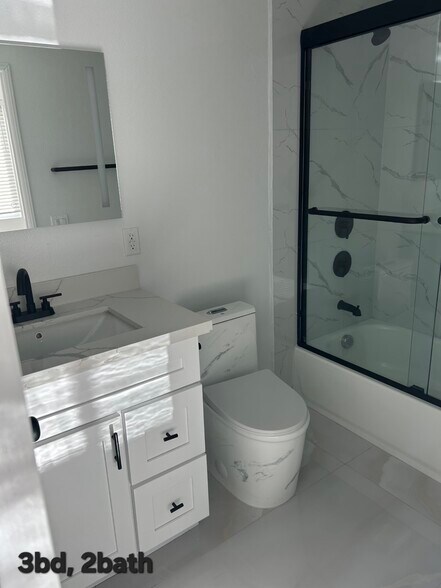 Building Photo - 8153 Banana Ave