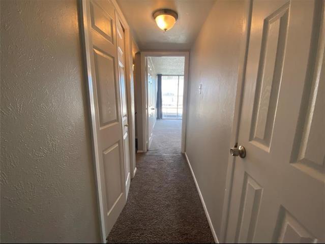 Building Photo - 6327 Walraven Cir