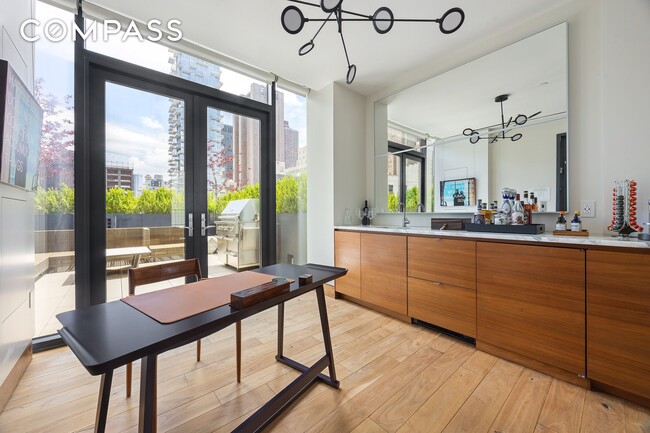 Building Photo - 15 Leonard St