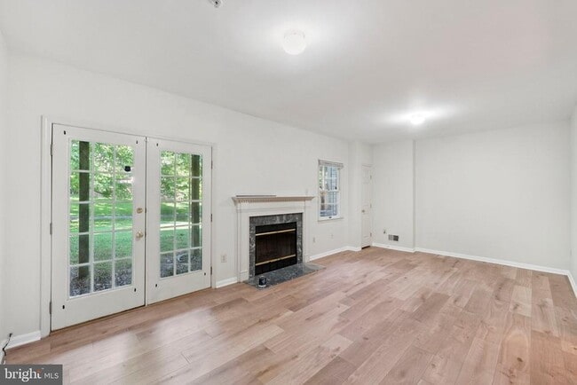 Building Photo - 15831 Glacier Ct