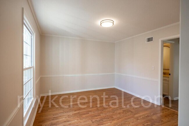 Building Photo - 12012 Ensley Ln