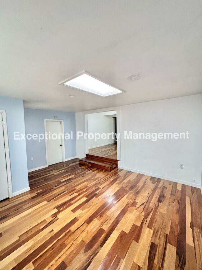 Building Photo - Ready to move in 3 bed 2 bath home