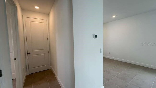 Building Photo - 10239 Dulbecco St