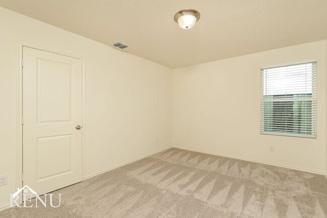 Building Photo - 5227 Dawn Break