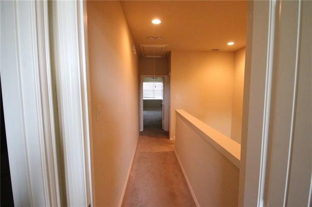 Building Photo - 5404 Mesquite Dr