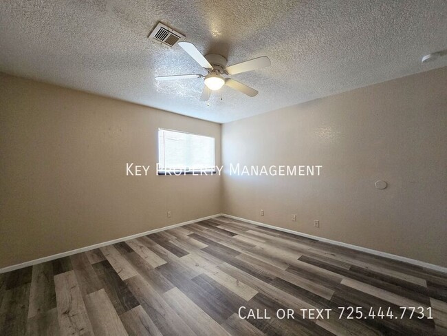 Building Photo - 2 BEDROOM 2 BATH UNIT NEAR NELLIS