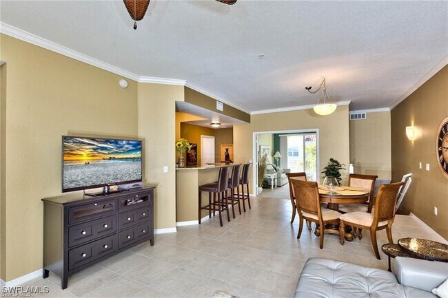 Building Photo - 8560 Violeta St