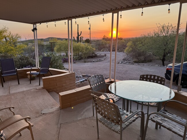 Building Photo - 5725 S Marshall Pl