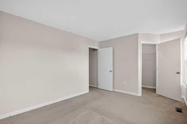 Building Photo - 46095 Maria Way