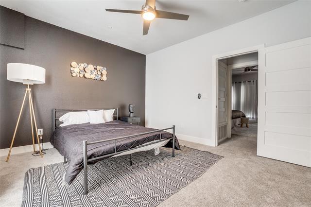 Building Photo - 2318 Stutz Dr