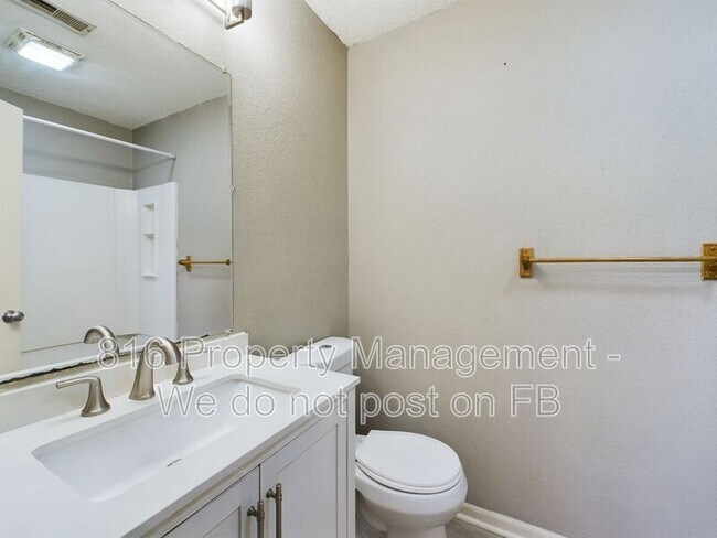 Building Photo - 2314-2316 Monroe Ave