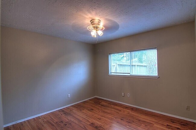 Building Photo - 1111 Jack Block Ct