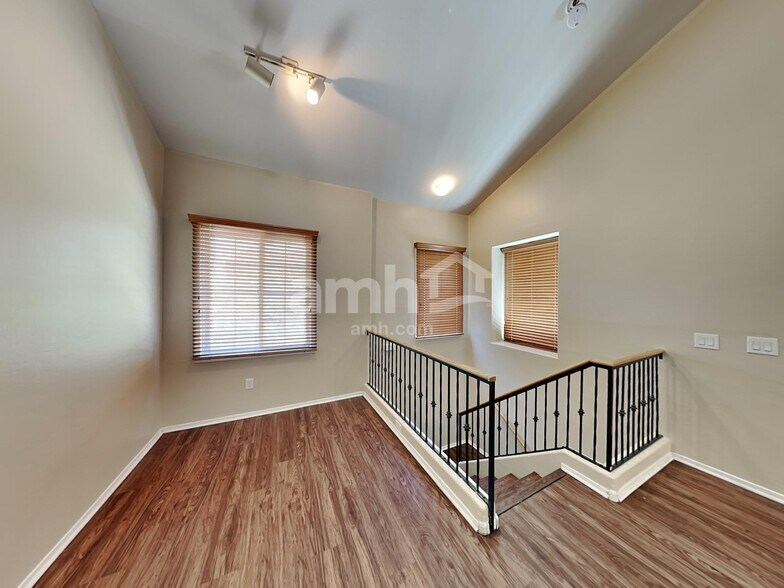 Building Photo - 4356 E Jasper Dr