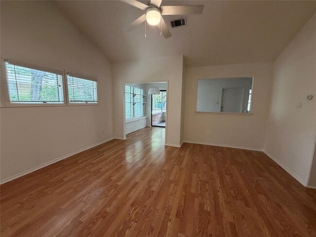 Building Photo - 2407 Winsted Ln
