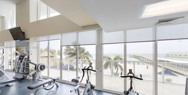 Building Photo - 16699 Collins Ave