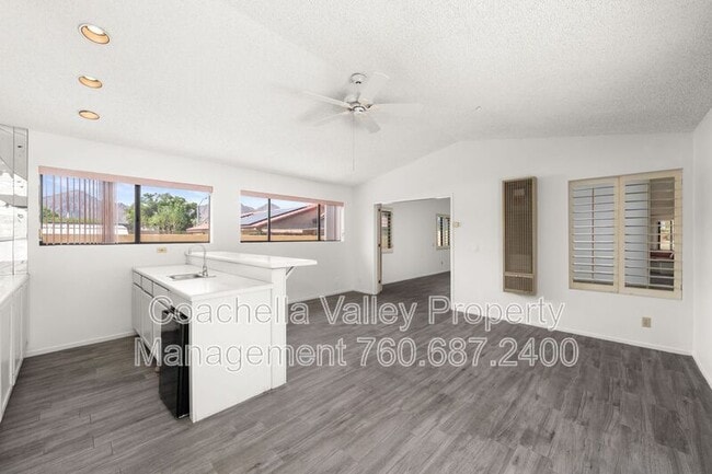 Building Photo - 43922 Warner Trail